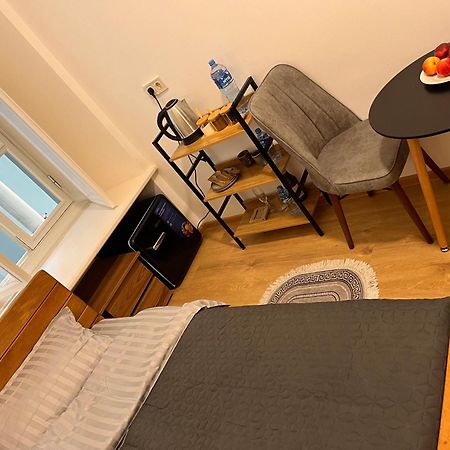Salomes Guest Room ティビリシ エクステリア 写真