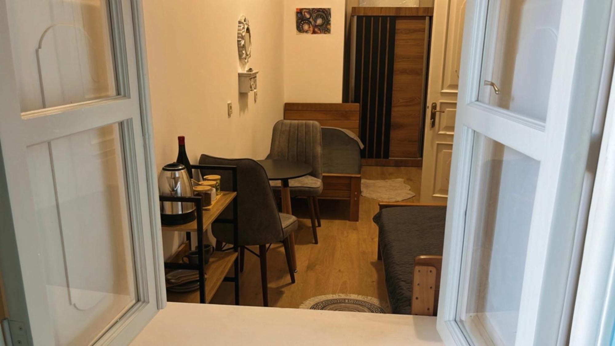 Salomes Guest Room ティビリシ エクステリア 写真